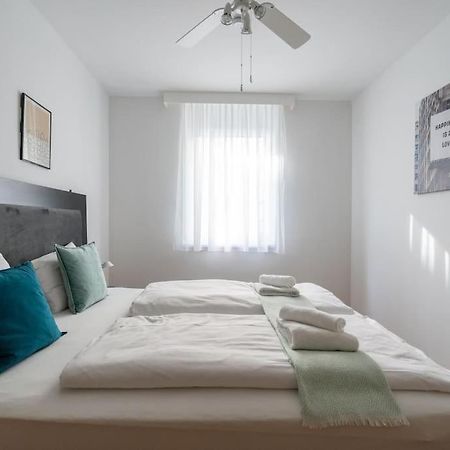 1Br Haven With Swift City Access By Hm 비엔나 외부 사진