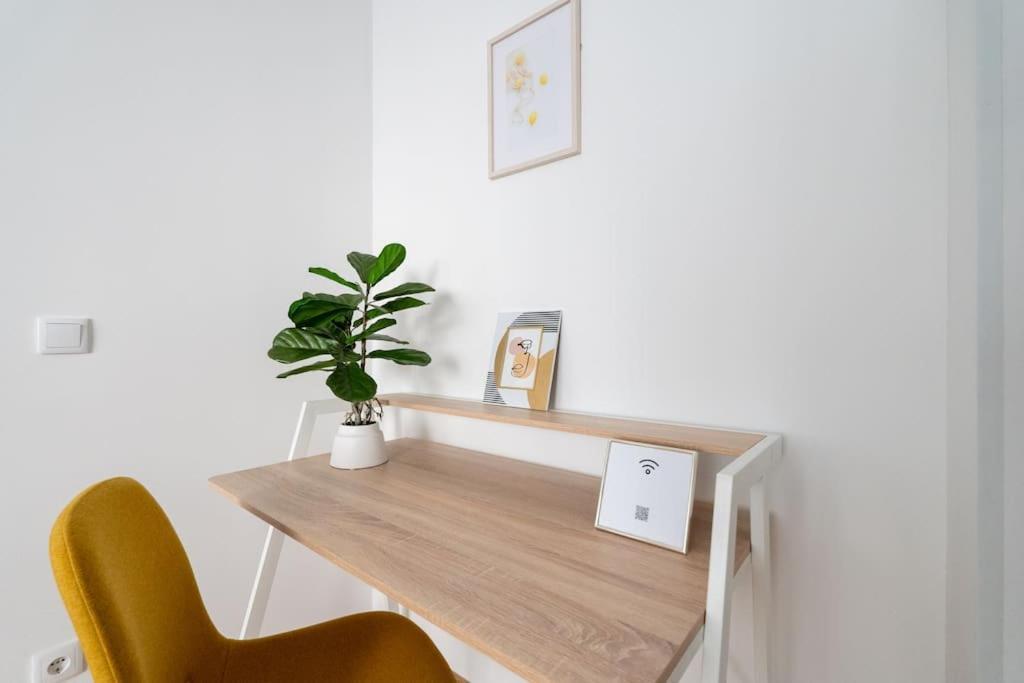 1Br Haven With Swift City Access By Hm 비엔나 외부 사진